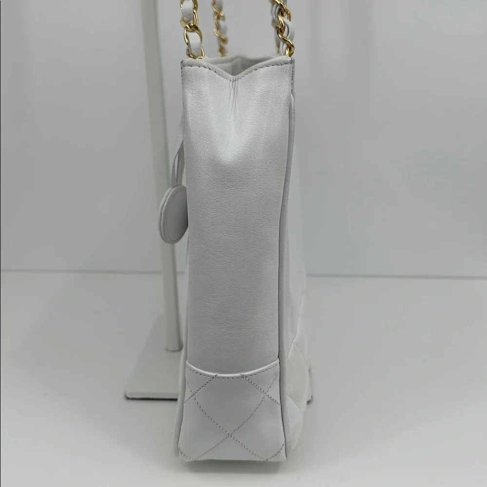 Authenticated CHANEL Quilted Shoulder Bag- White - Picture 7 of 16